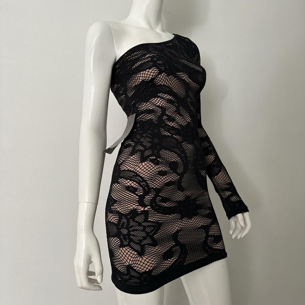 bebe : vtg off shoulder mesh w nude lining bodycon mini dress
